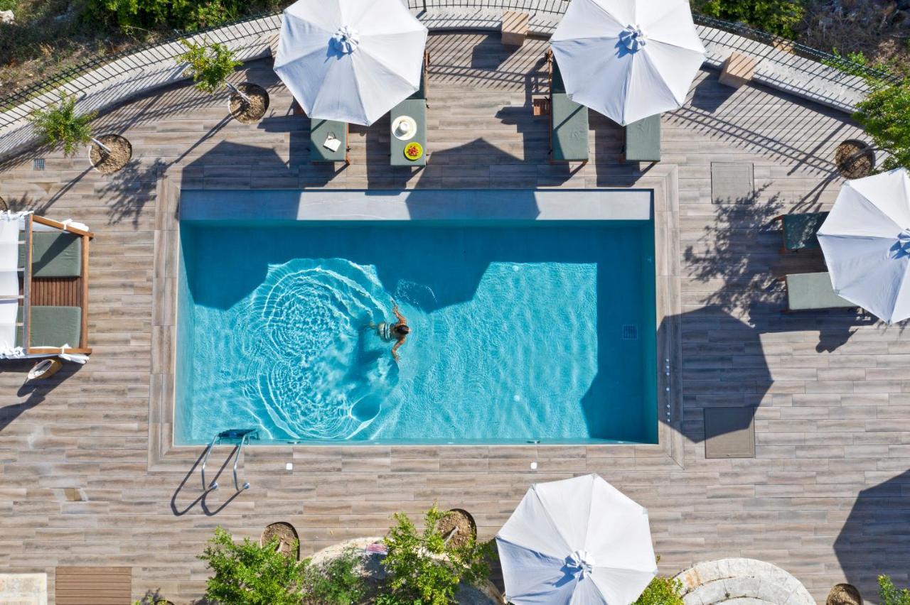 Avra Private Suites Ласси Экстерьер фото