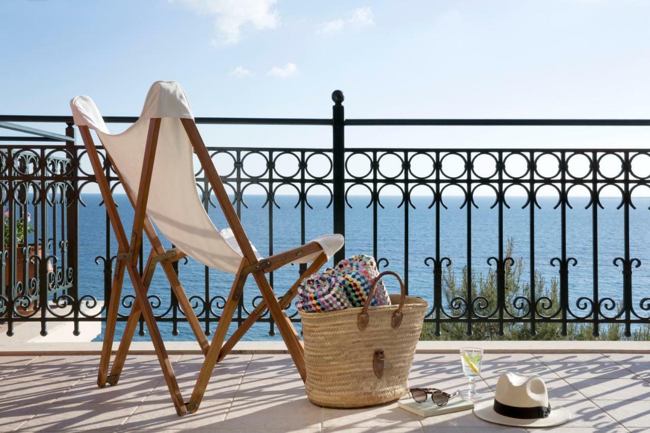 Avra Private Suites Ласси Экстерьер фото