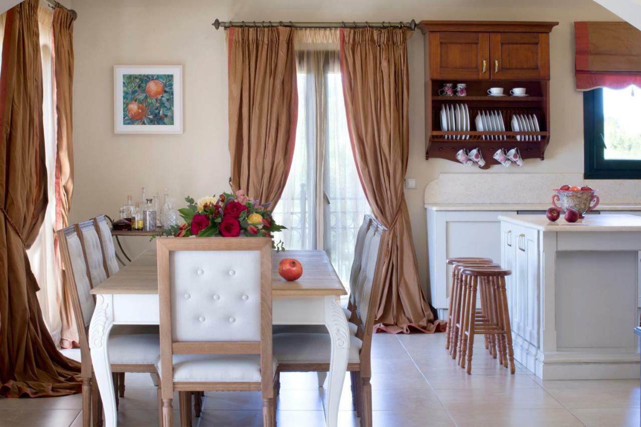 Avra Private Suites Ласси Экстерьер фото