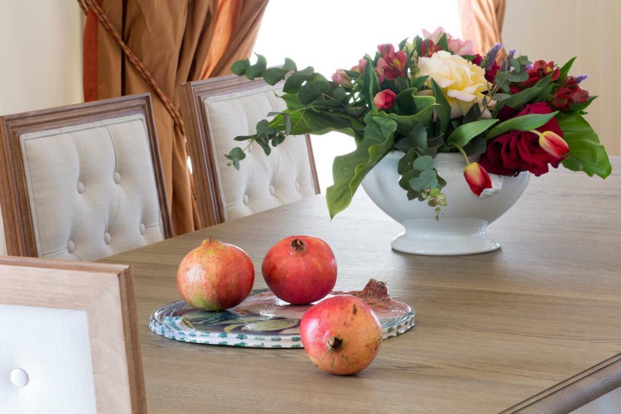 Avra Private Suites Ласси Экстерьер фото