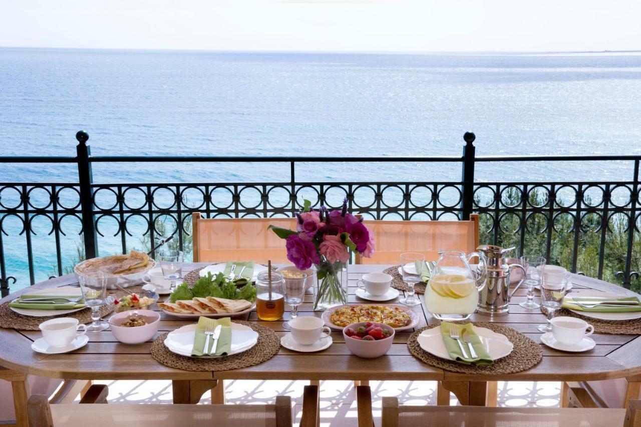 Avra Private Suites Ласси Экстерьер фото