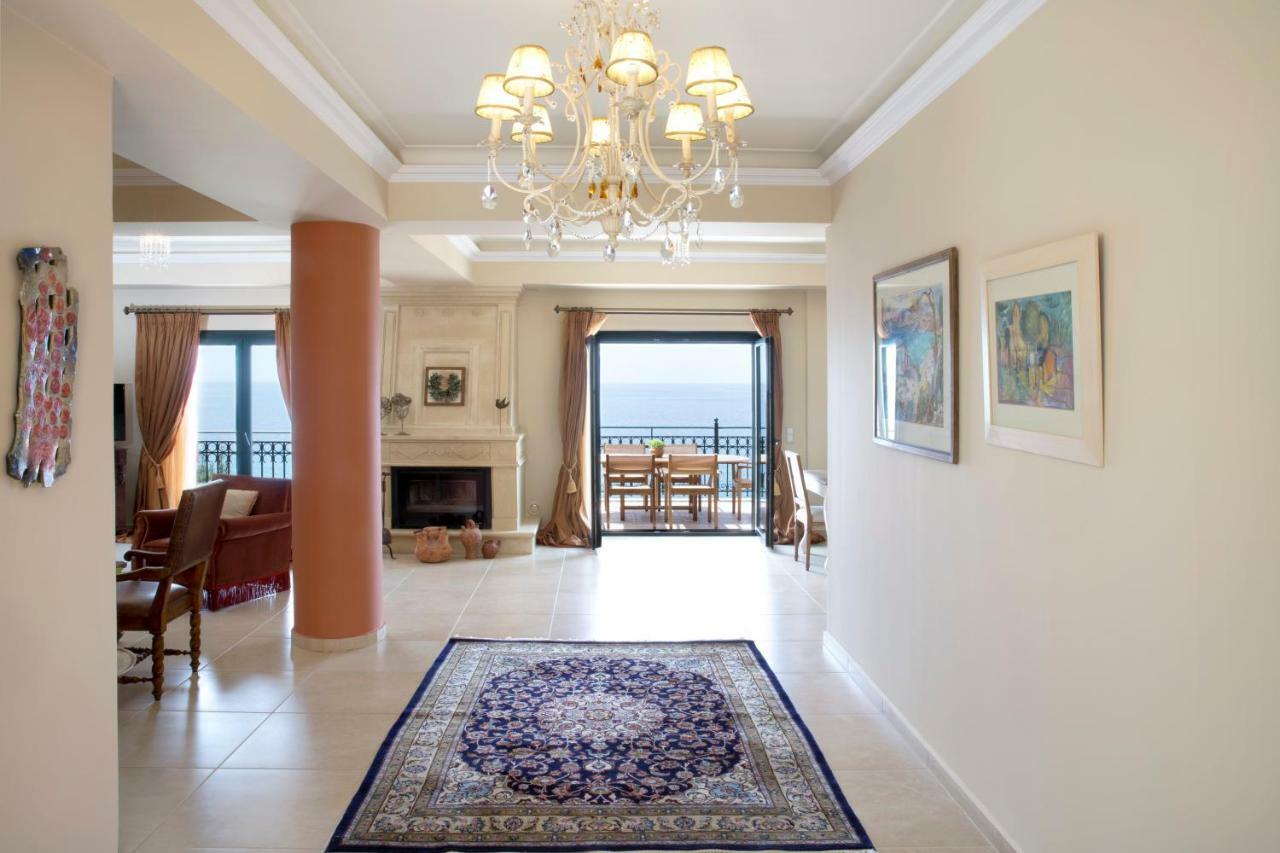 Avra Private Suites Ласси Экстерьер фото